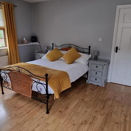 The Madden Guest House Gilford Buitenkant foto