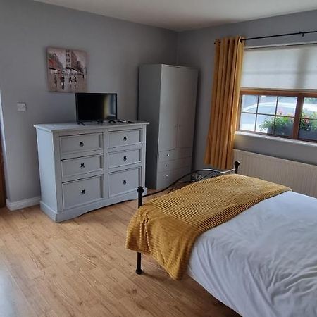 The Madden Guest House Gilford Buitenkant foto